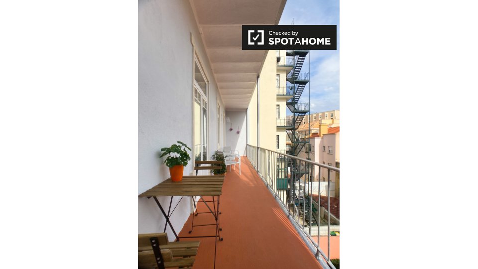 Double room Lisbon, 7 beds, 150m² — photo 8