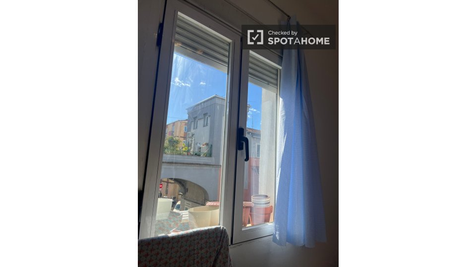 Double room Madrid, 4 beds — photo 1