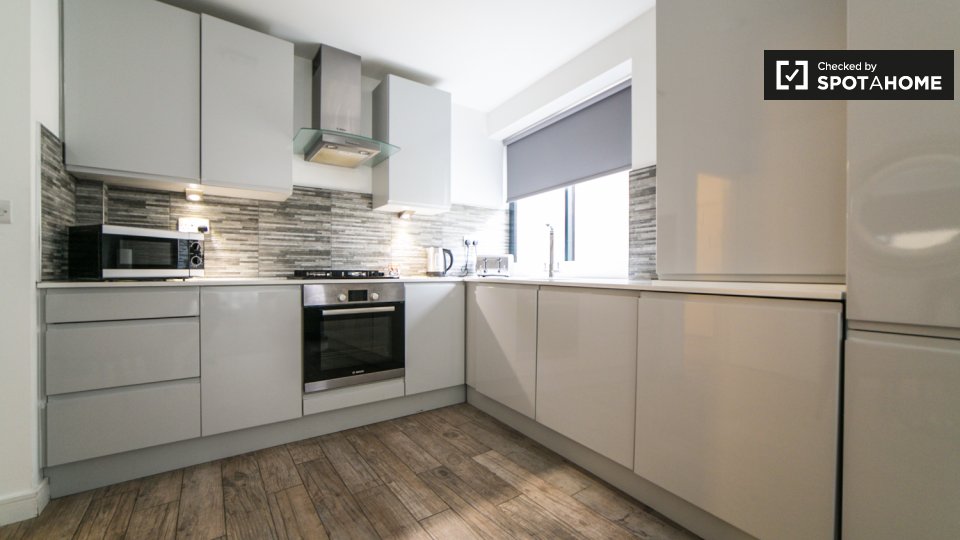 Apartment London, 2 beds — photo 2