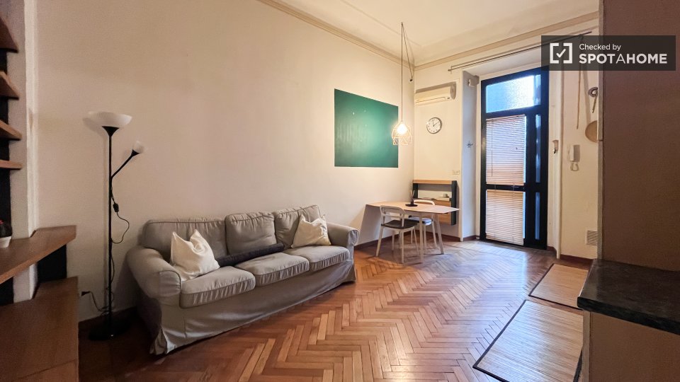 Apartment Milan, 1 bed, 52m² — photo 2