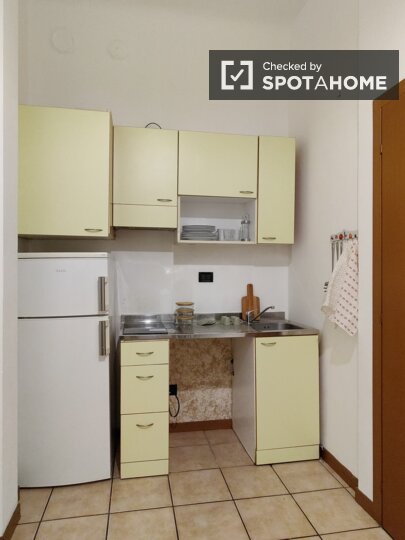 Apartment Milan, 1 bed — photo 1