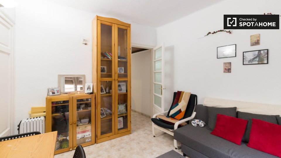 Double room Barcelona, 3 beds — photo 13