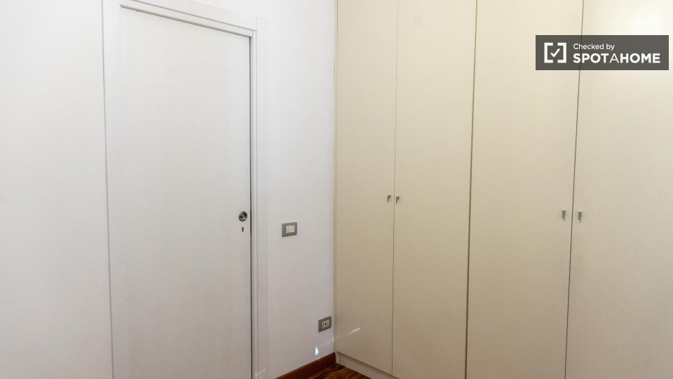 Double room Rome, 3 beds, 90m² — photo 52