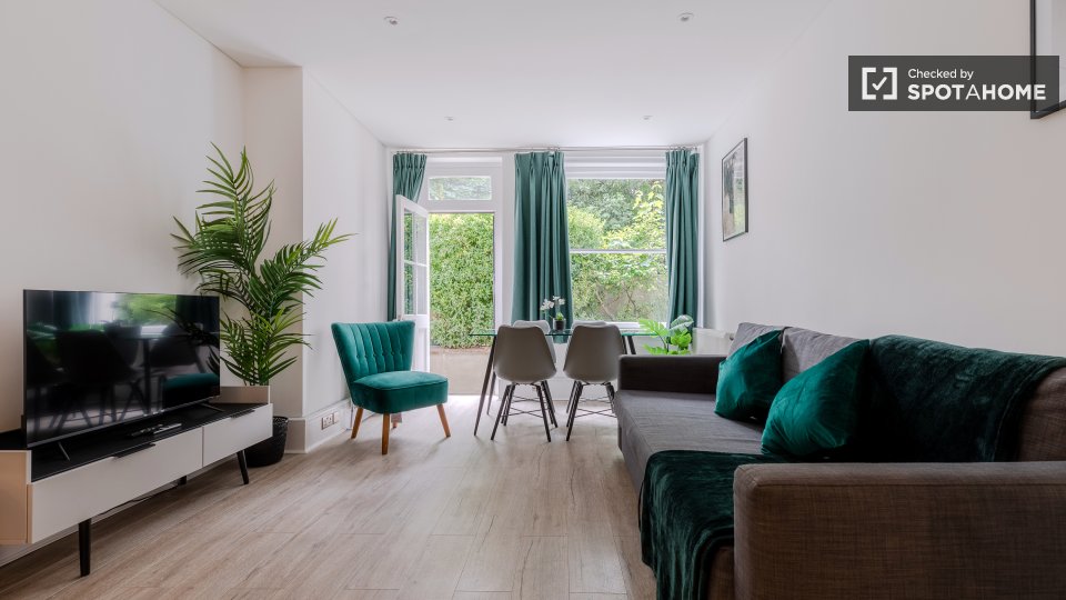 Apartment London, 1 bed, 48m² — photo 1