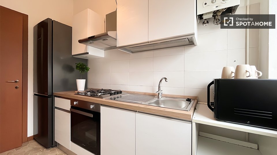 Habitación doble Milán, 3 habitaciones — foto 8
