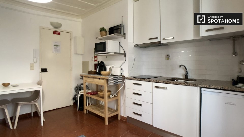 Apartment Lisbon, 1 bed, 40m² — photo 1