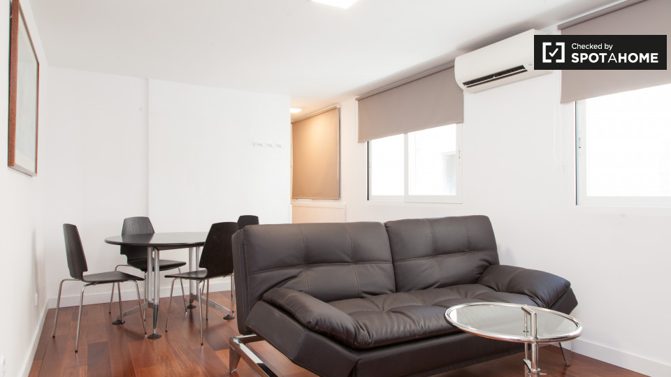 Apartment Madrid, 1 bed — photo 1