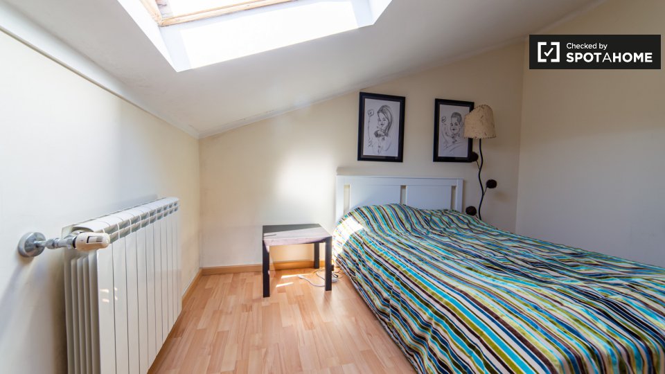 Double room Lisbon, 9 beds — photo 1