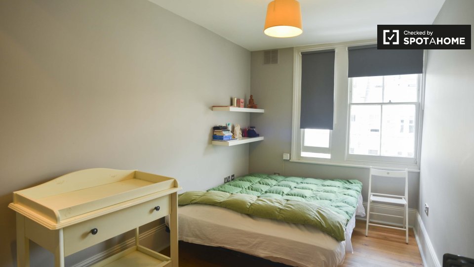 Double room London, 3 beds, 150m² — photo 17