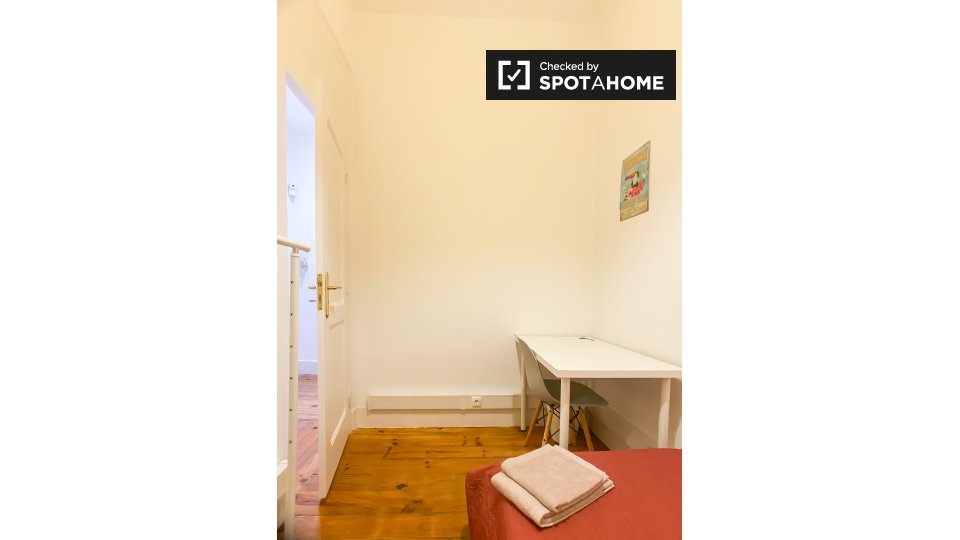 Double room Lisbon, 7 beds, 150m² — photo 8