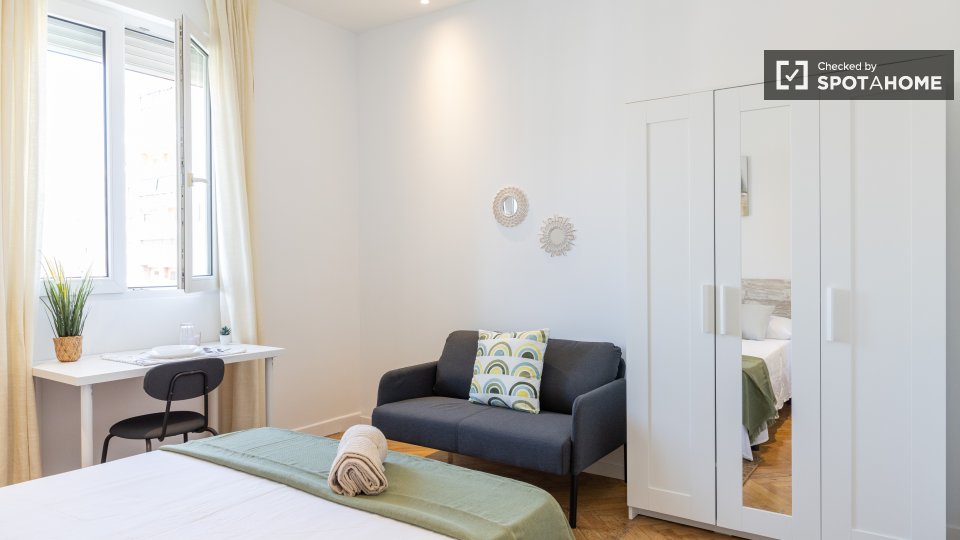 Double room Madrid, 7 beds — photo 20
