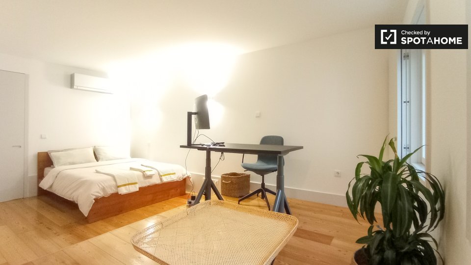 Apartment Lisbon, 1 bed, 70m² — photo 18
