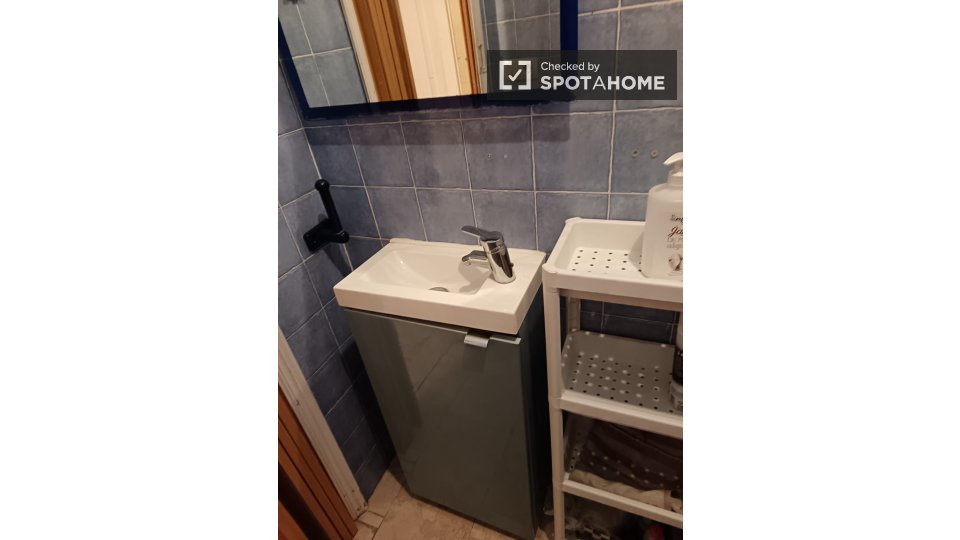 Double room Valencia, 3 beds — photo 21