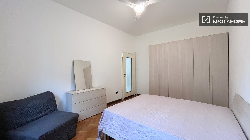 Double room Milan, 2 beds — photo 5