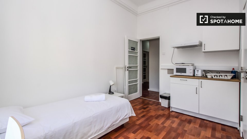 Double room Lisbon, 11 beds — photo 5