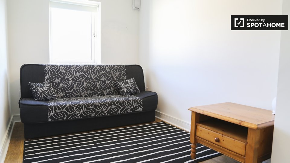 Double room Dublin, 3 beds, 114m² — photo 1