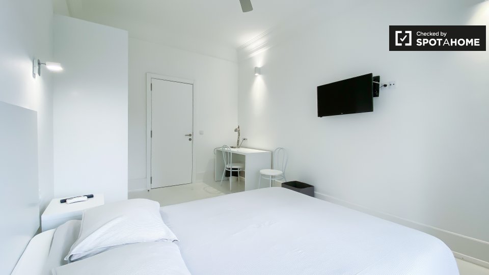 Double room Lisbon, 6 beds, 210m² — photo 4