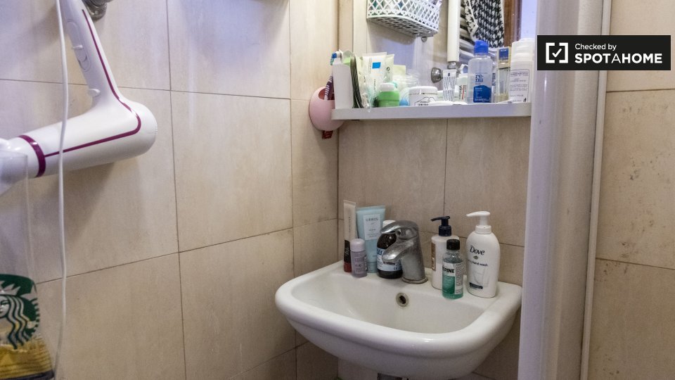 Double room Rome, 2 beds, 40m² — photo 6