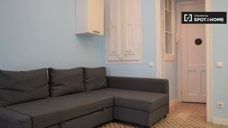 Apartment Barcelona, 1 bed, 45m² — photo 1