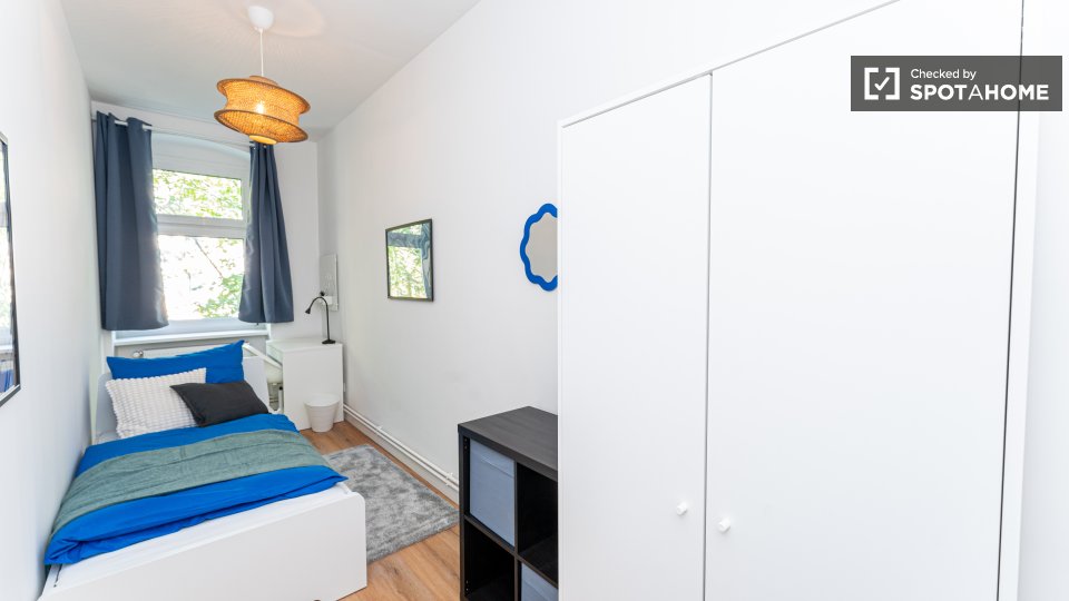 Double room Berlin, 4 beds, 73m² — photo 4