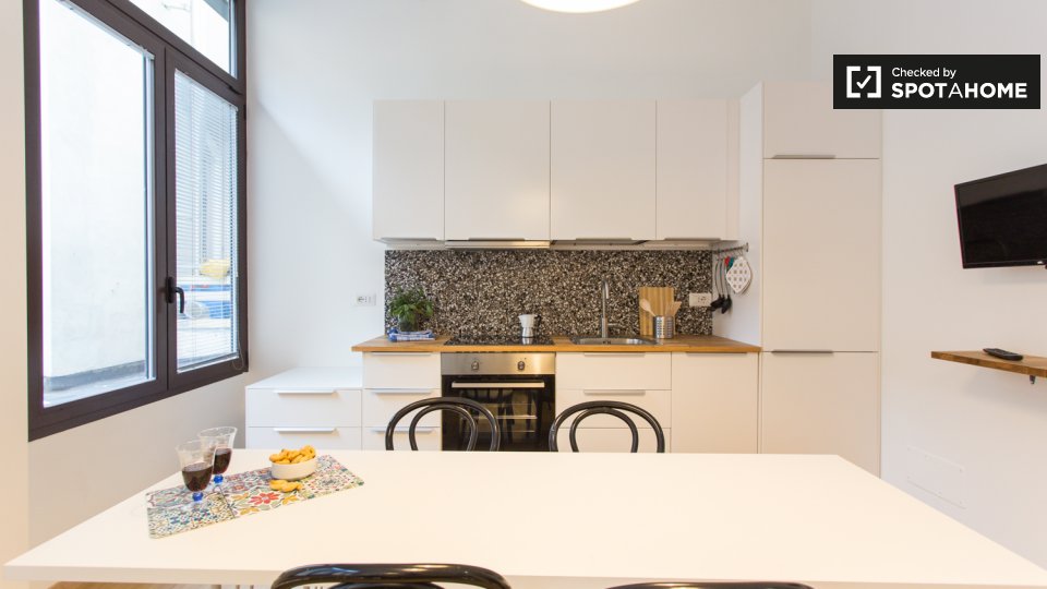 Apartment Milan, 1 bed, 35m² — photo 1
