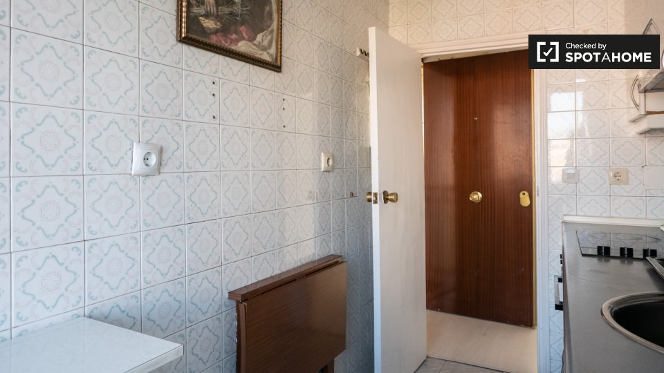 Double room Madrid, 4 beds, 70m² — photo 10