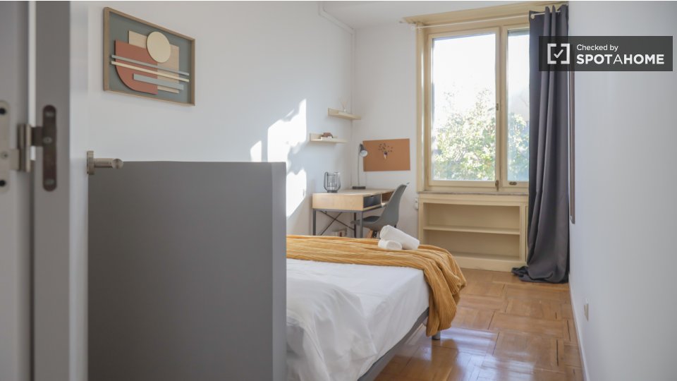 Double room Madrid, 18 beds — photo 14