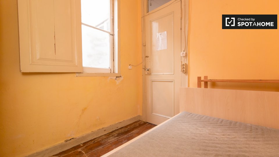 Double room Lisbon, 7 beds — photo 4