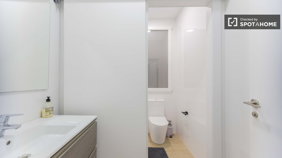 Double room Valencia, 5 beds — photo 19