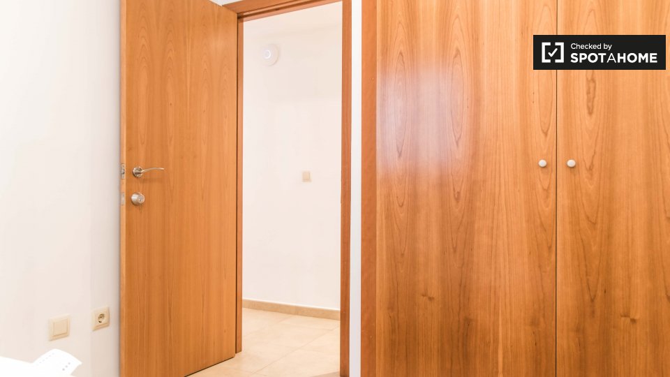 Double room Valencia, 4 beds, 100m² — photo 3