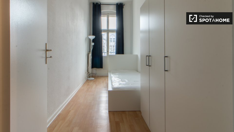 Double room Berlin, 5 beds, 105m² — photo 15