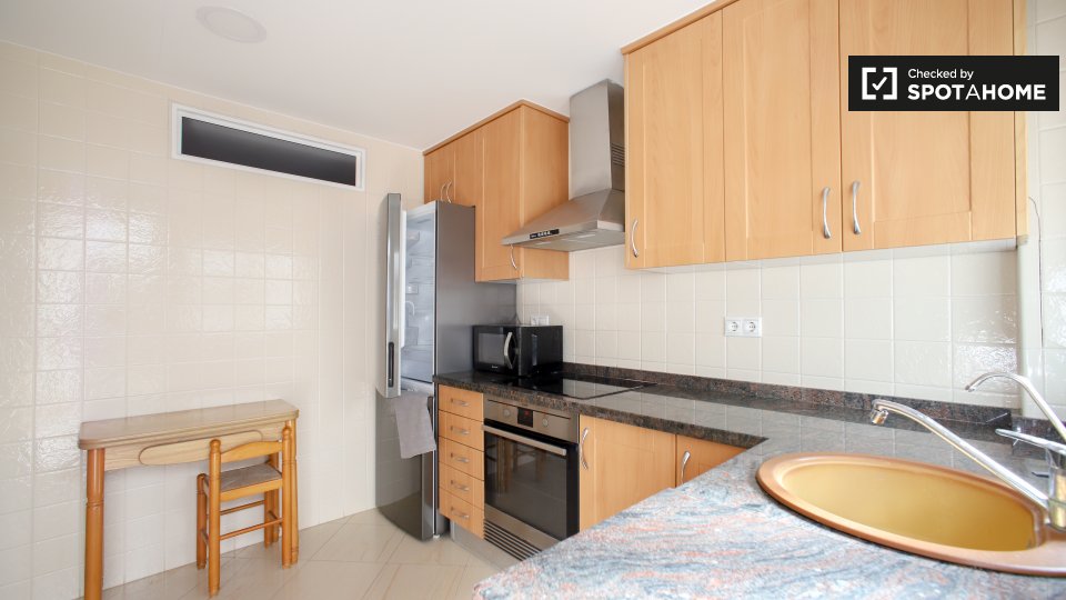 Apartment Valencia, 2 beds — photo 16