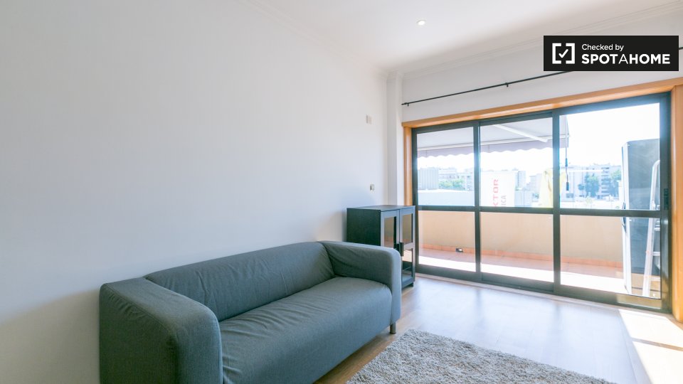 Apartment Lisbon, 1 bed, 90m² — photo 1
