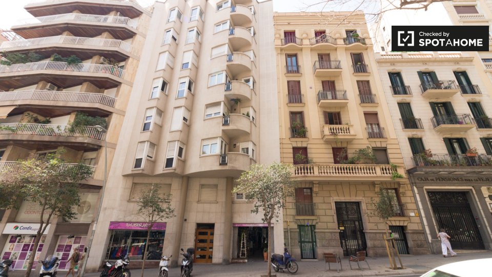 Double room Barcelona, 4 beds — photo 12