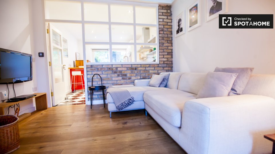 Apartment Dublin, 2 beds, 75m² — photo 1
