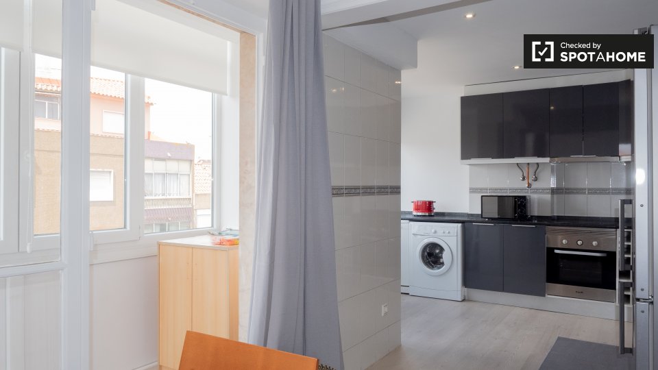 Double room Lisbon, 4 beds, 90m² — photo 14