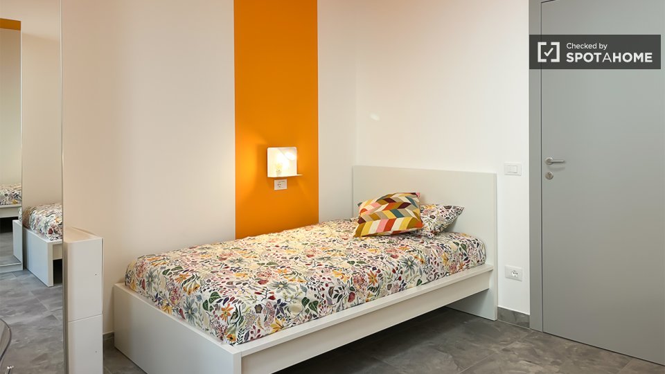 Double room Milan, 9 beds — photo 12