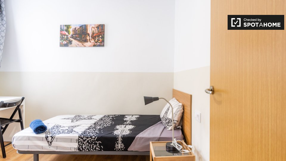 Double room Barcelona, 6 beds — photo 18