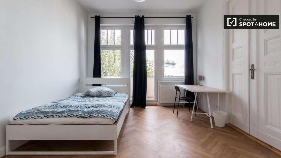 Double room Berlin, 5 beds, 104m² — photo 21
