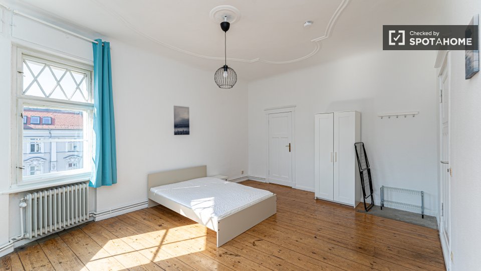 Double room Berlin, 5 beds, 148m² — photo 14