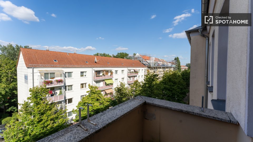 Double room Berlin, 4 beds, 65m² — photo 8