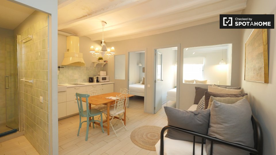 Apartment Barcelona, 2 beds, 45m² — photo 1
