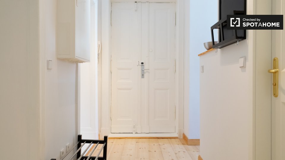 Double room Berlin, 5 beds, 72m² — photo 14