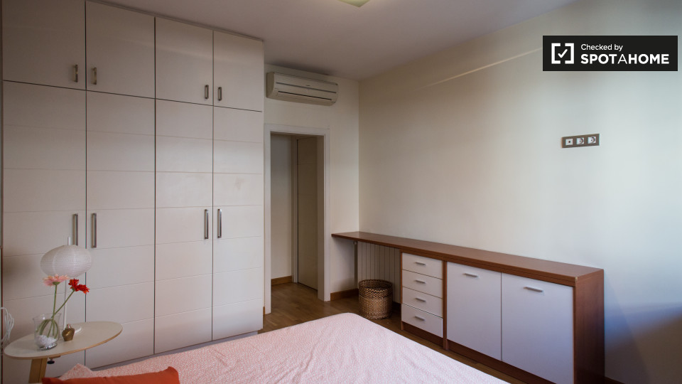 Double room Barcelona, 4 beds, 100m² — photo 19