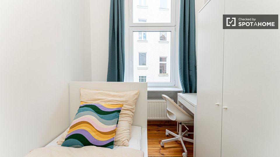 Double room Berlin, 4 beds, 55m² — photo 6