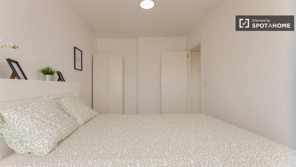 Apartment Valencia, 2 beds, 75m² — photo 3