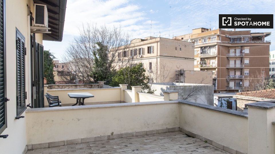 Double room Rome, 5 beds — photo 5