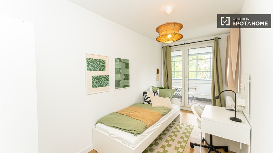 Double room Berlin, 4 beds, 65m² — photo 15