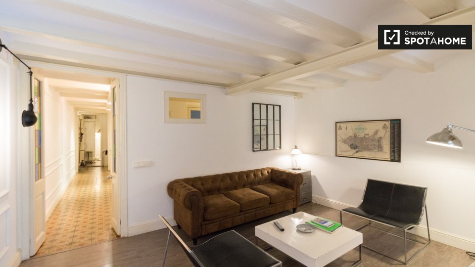 Apartment Barcelona, 2 beds, 70m² — photo 2
