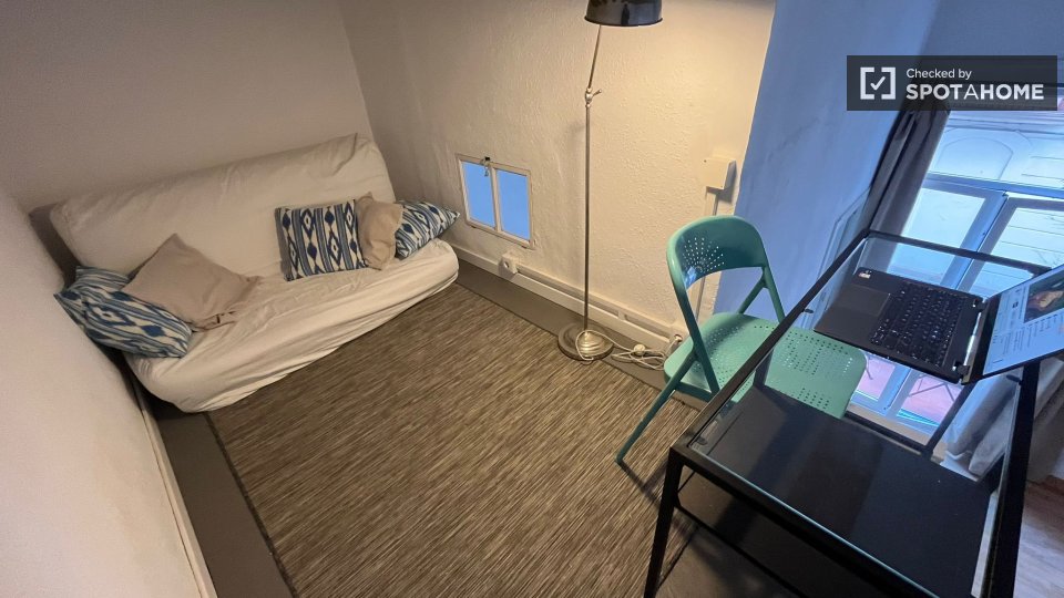 Apartment Barcelona, 1 bed, 36m² — photo 22